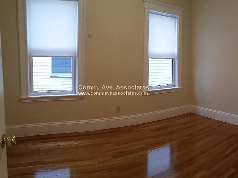 21 Roseclair St #2 — Photo 7