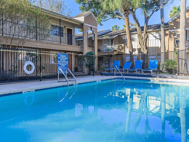 Serenity Apartments — Photo 8