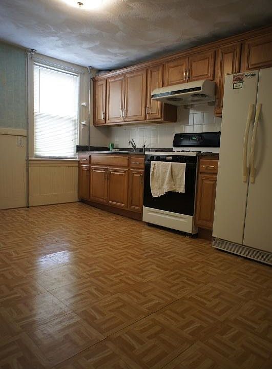 2nd image of 9R Winship St #R8