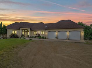 933 Quarry Rd, River Falls, WI 54022