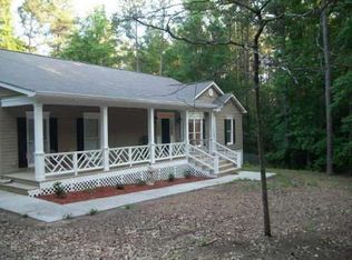 135 Lucys Pl, Fayetteville, GA 30215