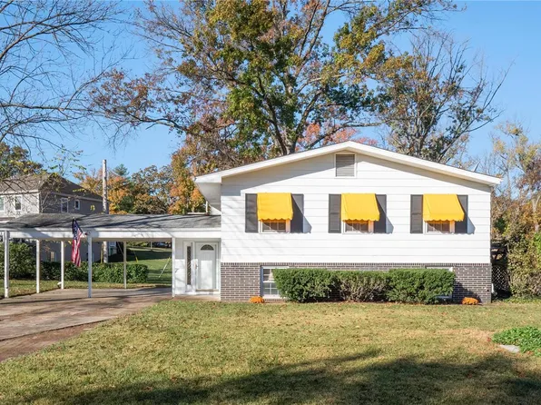 11830 Jerrilen Ct, Des Peres, MO 63131