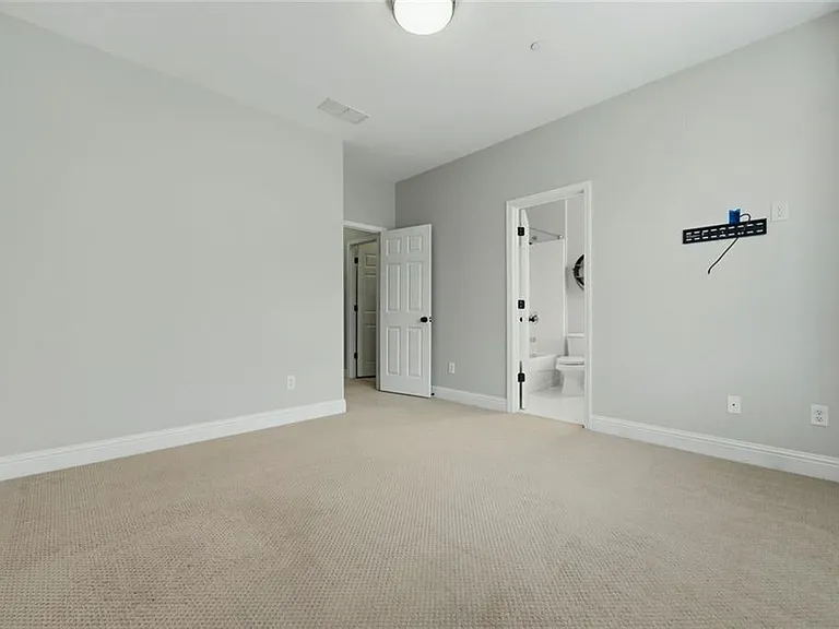 319 Creekbank Way SE — Photo 19