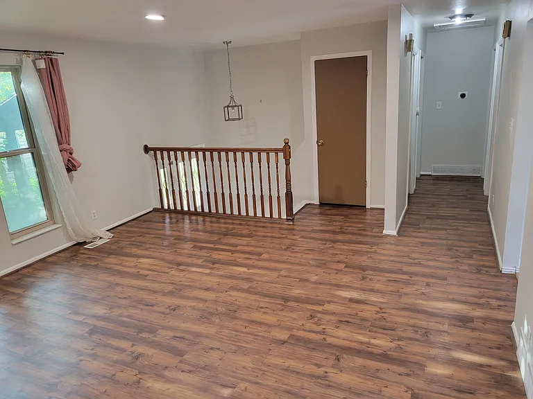 211 Country Club Dr #A — Photo 2