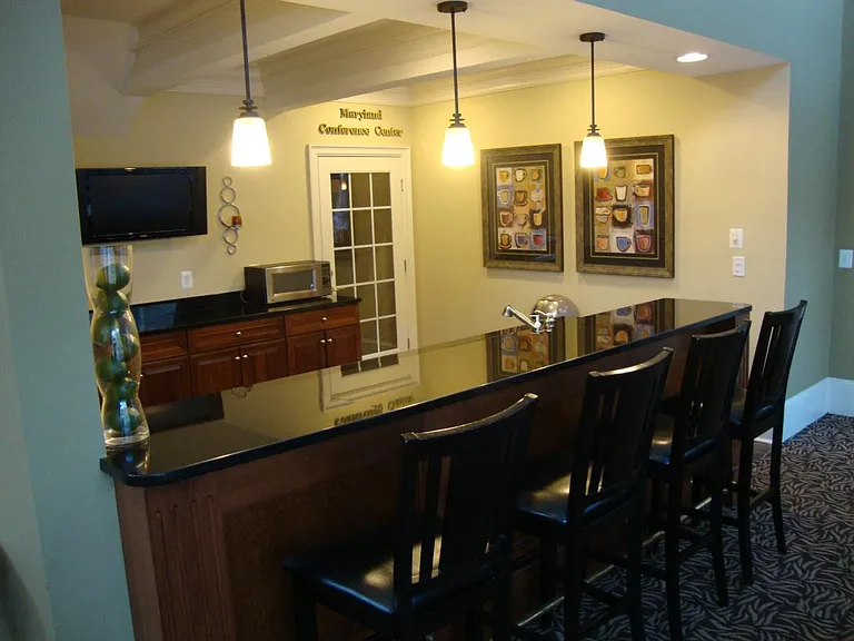 Club house wet bar