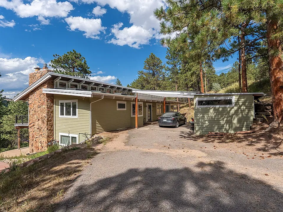 565 Timber Ln
