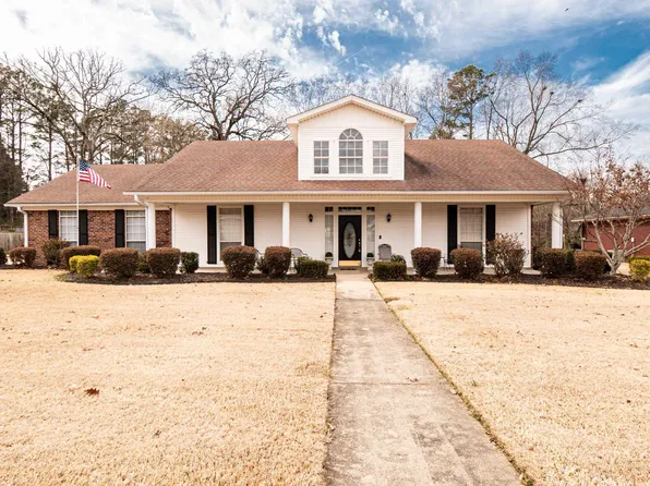420 Rebecca Cir, Monticello, AR 71655