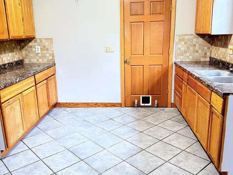 1650 Lockwood Rd — Photo 3