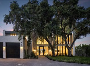 17055 Rancho St, Encino, CA 91316