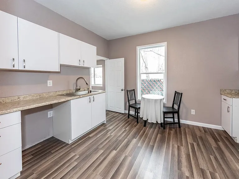 1223 Jackson St #101 — Photo 8