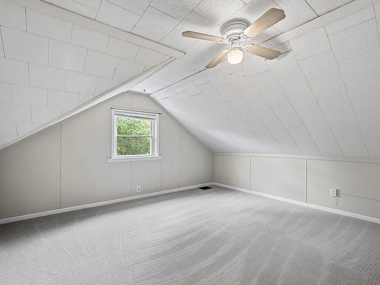 3774 Drake Ave — Photo 40