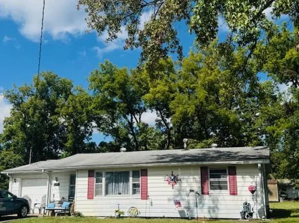 631 Monica Dr, Belleville, IL 62223