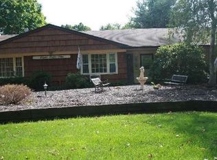 8 Cedar Ridge Ave, Smithtown, NY 11787