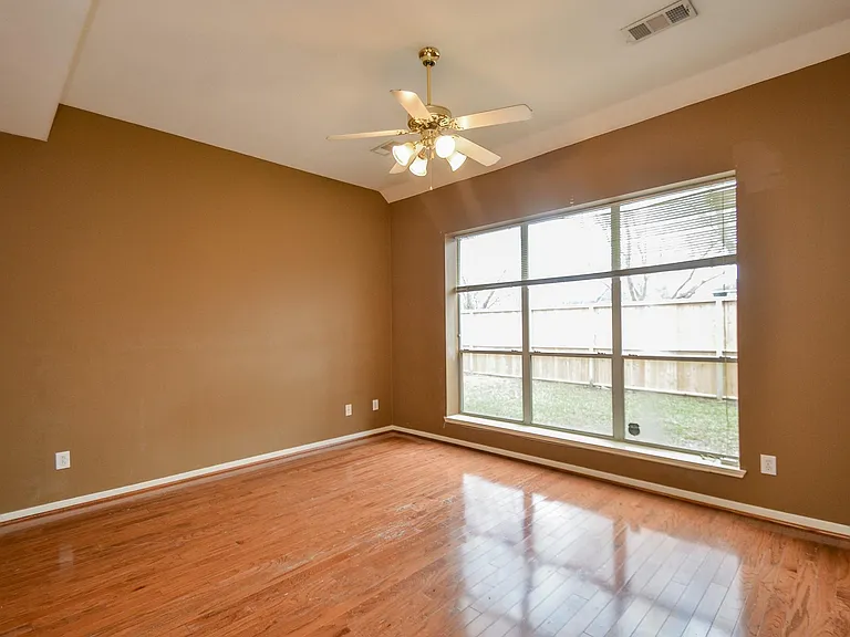 12811 Candace Ct — Photo 15