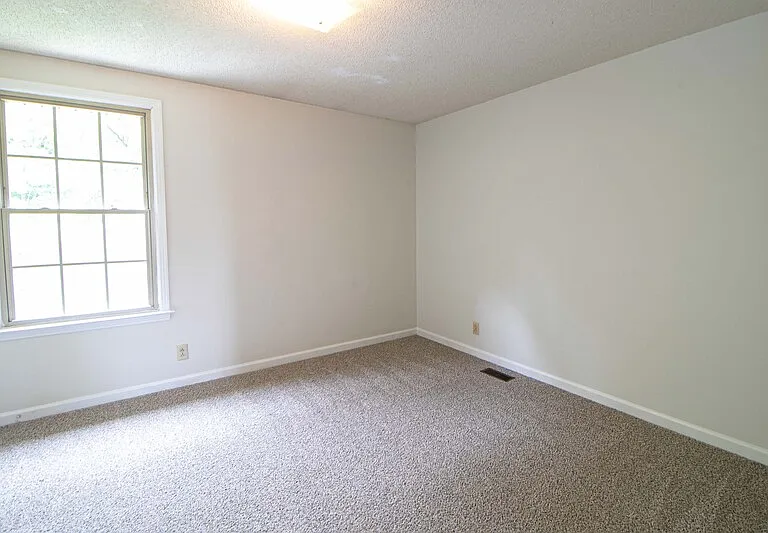 814 E Golfview Pl — Photo 11