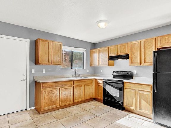 5th image of 463 Sorrel Ct #2