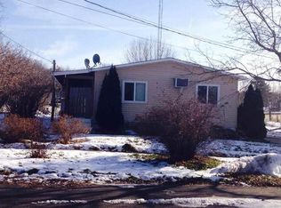 214 Madison St, Rock Springs, WI 53961