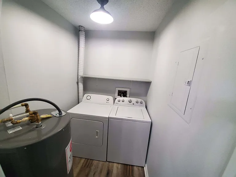 200 Railroad St #11 — Photo 12