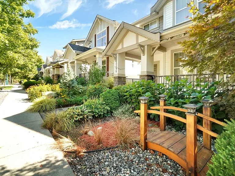 3398 Wilkie Ave #V3B-0C9 — Photo 24