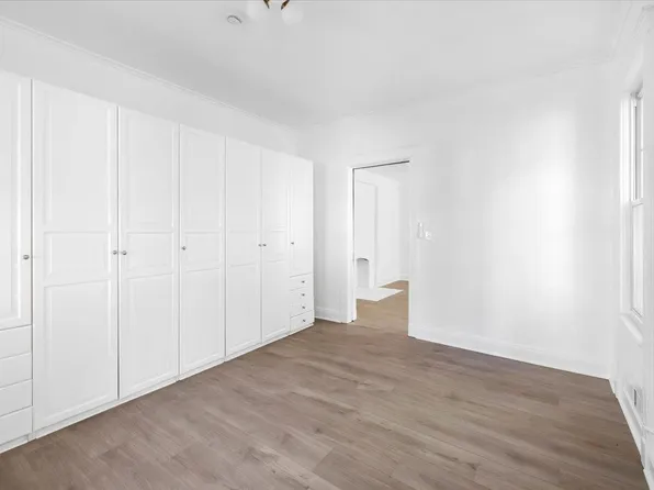 46 Garden Place image 10 of 34