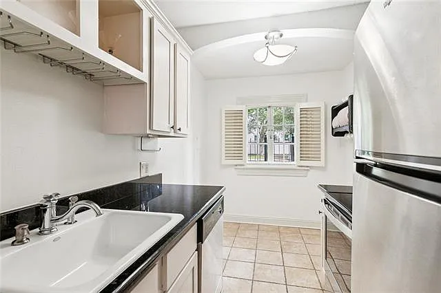 3300 Saint Charles Ave #2 — Photo 7