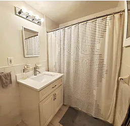 Rented by Teresa Lai, LREB