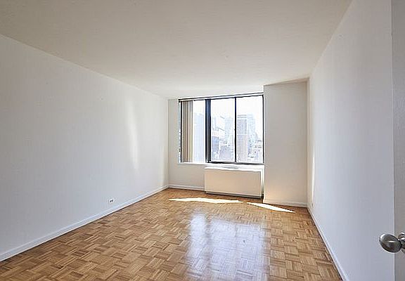 3rd image of 445 5th Ave #26A