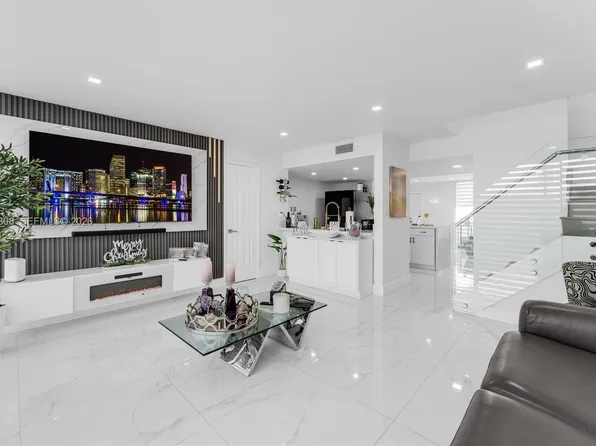 13835 SW 84th St #503, Miami, FL 33183