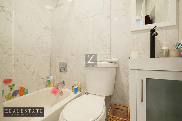 Rented by ZealEstate Group Inc | media 5