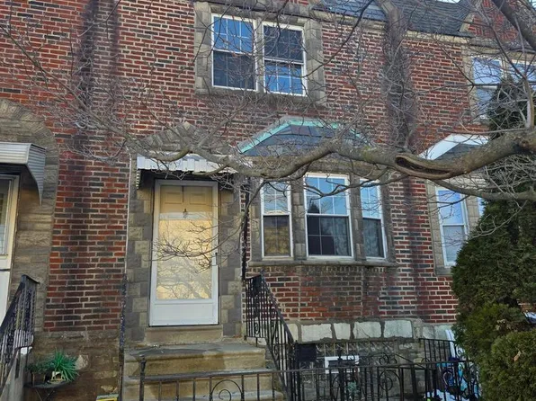 2258 Saint Vincent St, Philadelphia, PA 19149