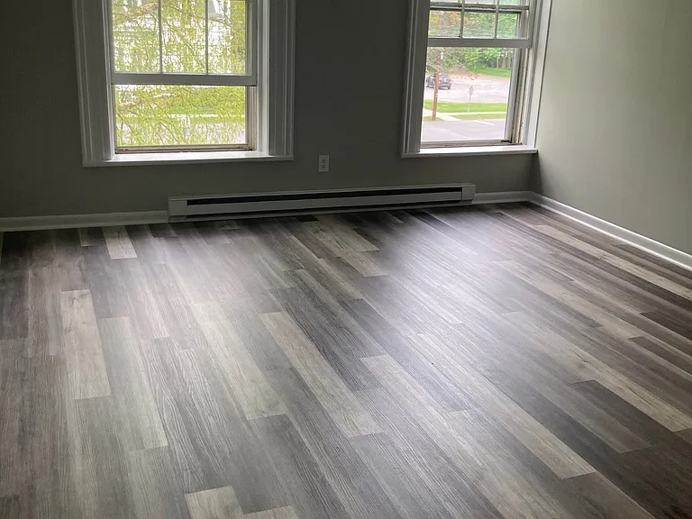 Skidmore Apartments — Photo 21