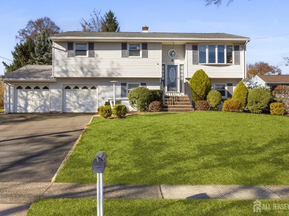 6 Lund Ct, Piscataway, NJ 08854