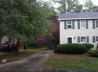 5 Dover Dr, Taylors, SC 29687