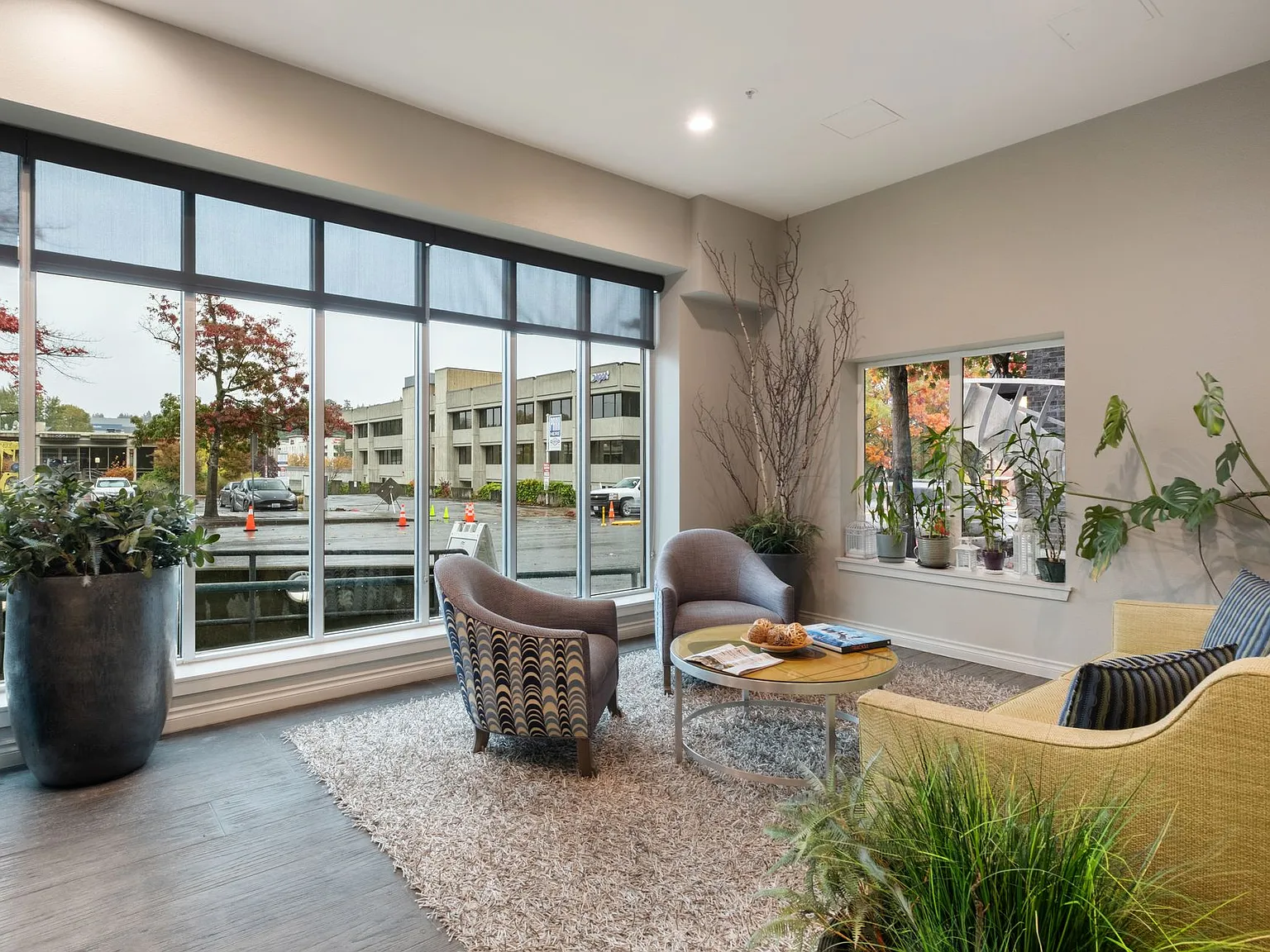 Pacific Apartments — Photo 4