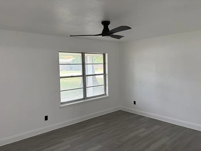 4 bed, 2.0 bath, 1711 sqft, $1,795 — Photo 4