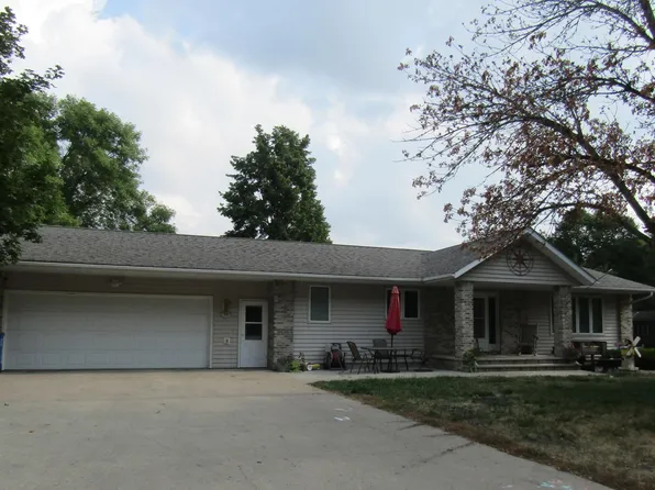 34 North Ave, Wood Lake, MN 56297