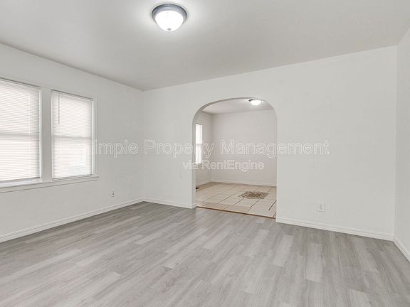 4th image of 2413 NW 12th St