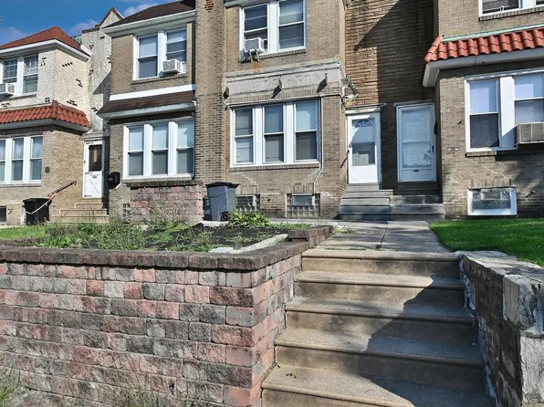 6219 Charles St, Philadelphia, PA 19135