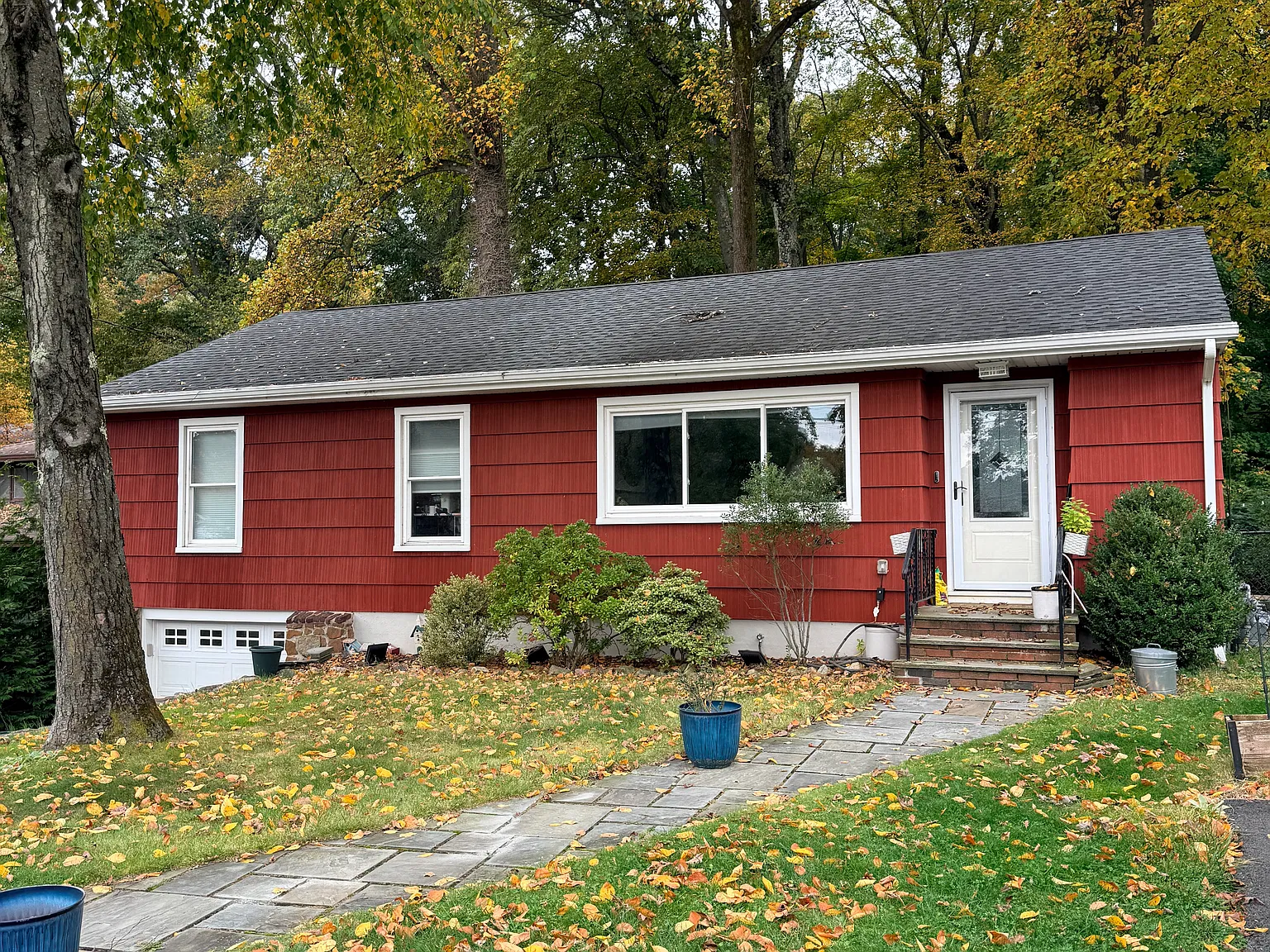 2 bed, 1700 sqft, $3,300 — Photo 1