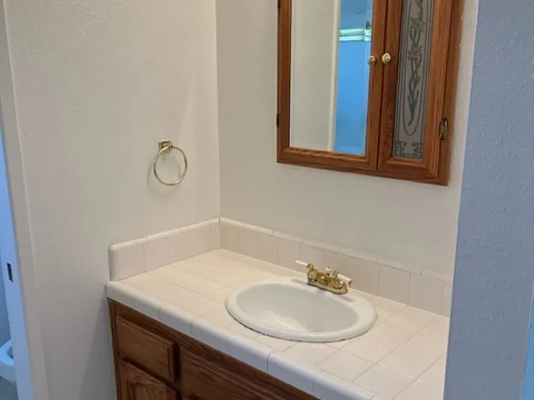 2427 Cherrywood Ct — Photo 6