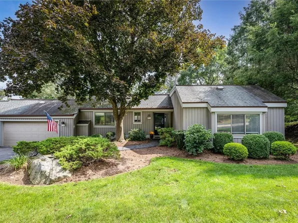 222 Heritage Hills Hills #B, Somers, NY 10589