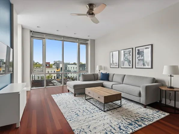 291 Devoe Street image 2 of 12