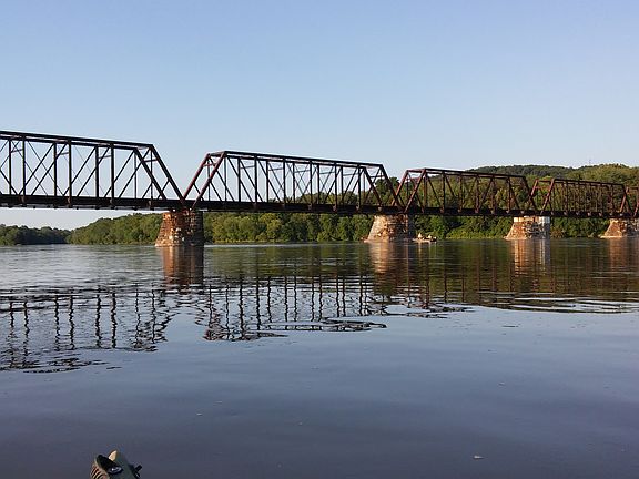 Riverview to the north