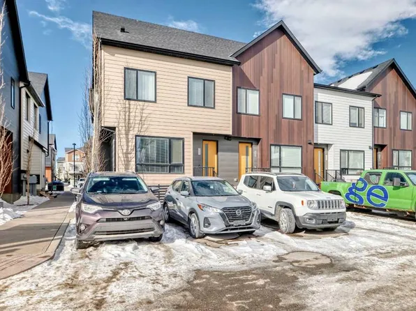 111 E Redstone Cres NE, Calgary, AB T3N 1M4