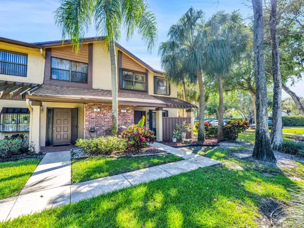 3963 Cocoplum Circle #F, Coconut Creek, FL 33063