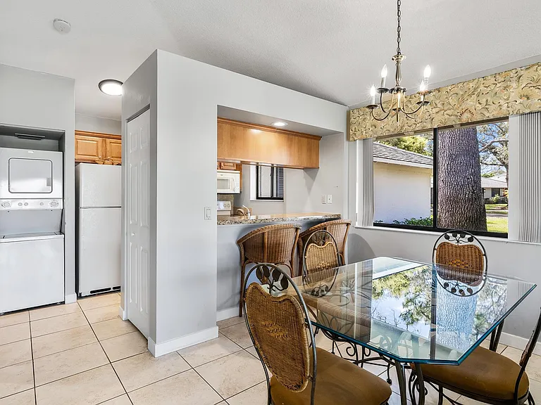 406 Club Dr — Photo 11