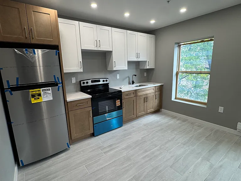 55 Lander St #2B — Photo 10