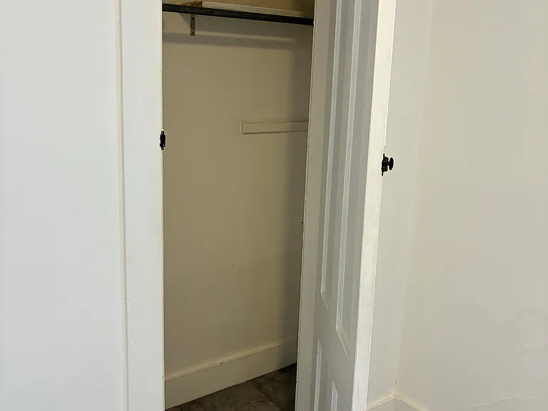 170 Pine St #4 — Photo 20