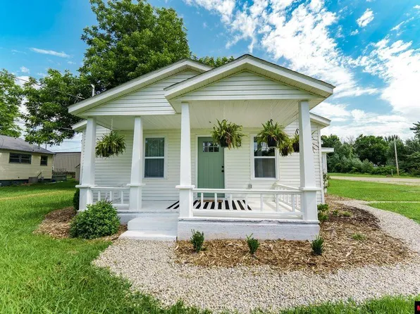 315 E 10th St, Mountain Home, AR 72653