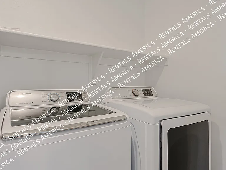6038 W Hartford Ct — Photo 15
